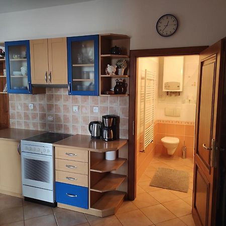 Domo Apartment Středokluky Екстериор снимка