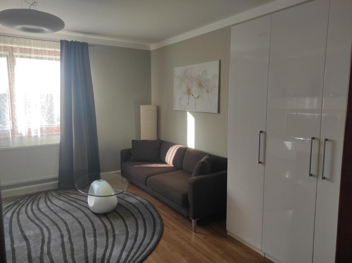 Domo Apartment Středokluky Екстериор снимка