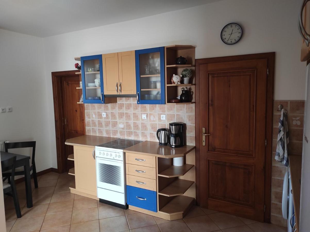 Domo Apartment Středokluky Екстериор снимка