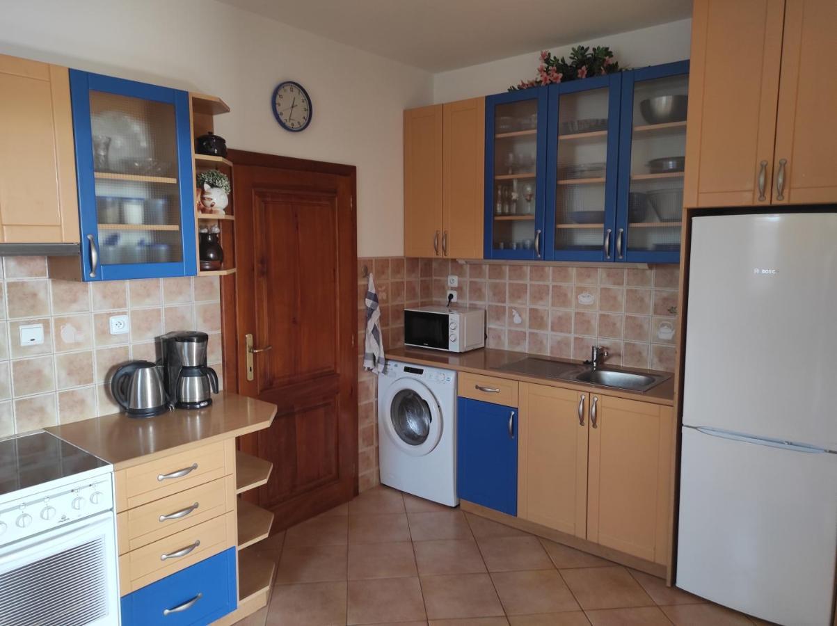 Domo Apartment Středokluky Екстериор снимка
